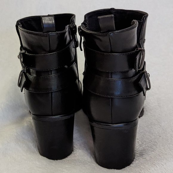 Torrid 9W Ankle Bootie Black Faux Leather Buckle Straps 3" Chunky Heel - Picture 11 of 15